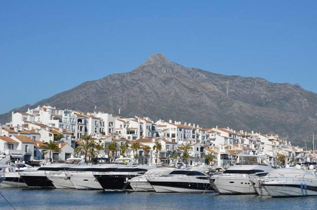 Marina Banus Shopping Center - All You Need to Know BEFORE You Go (with  Photos)